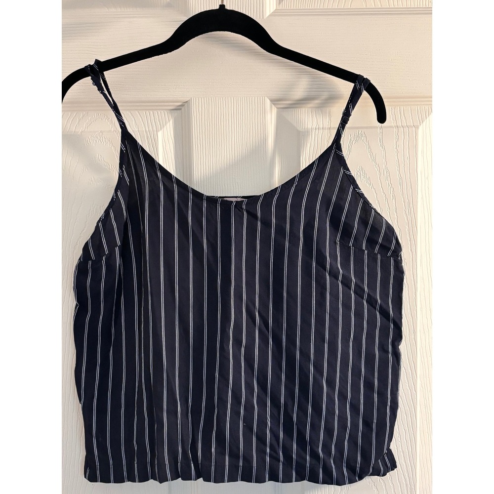 Forever 21 Tank Top Bundle Navy Pinstripe Cami & Pink‎ Ribbed Halter Crop Tops
